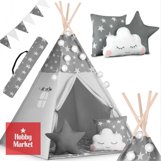 Carpa tipi infantil gris con estampado de estrellas, estructura de madera, base acolchada, guirnaldas y cojines decorativos.