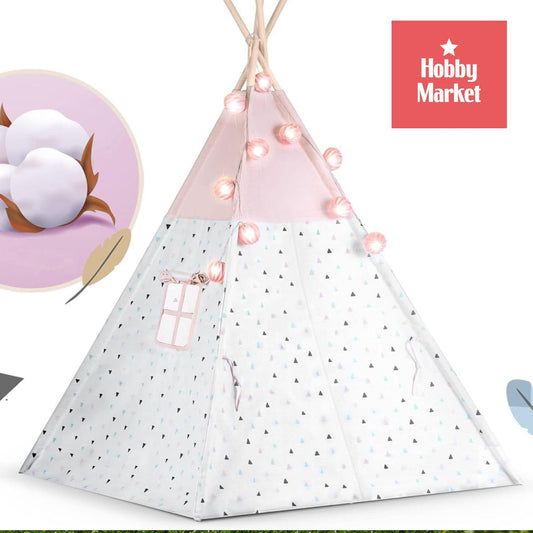 Carpa tipi infantil rosada de algodón con estampado de estrellas, estructura de madera y luces decorativas.